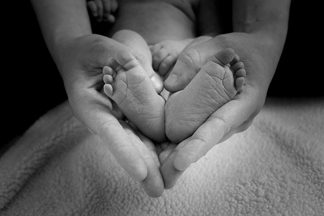 Baby feet and hands | Ante Natal Project